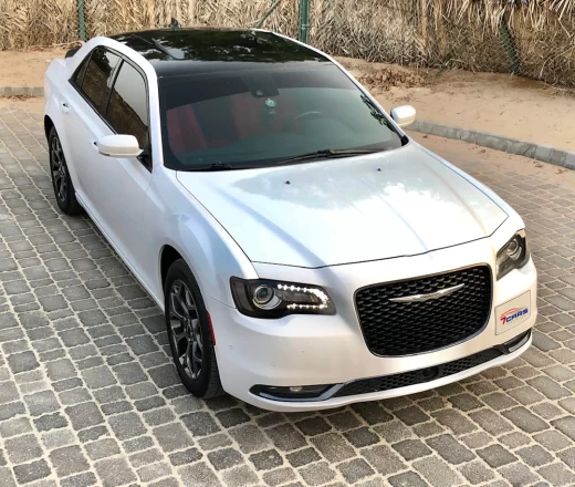 Rent Chrysler 300C in Dubai