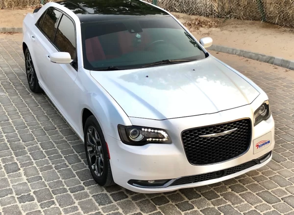 Rent Chrysler 300C in Dubai