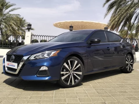 Rent Nissan Altima 2022 in Dubai