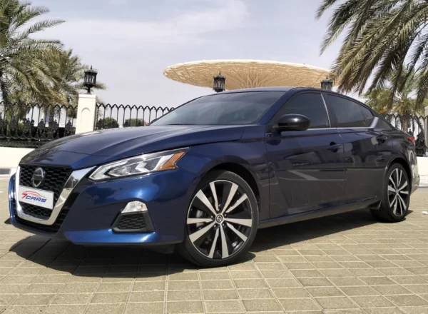 Rent Nissan Altima 2022 in Dubai